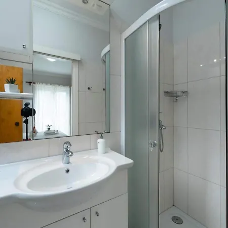 Solar House 1 Casa de Férias Babina